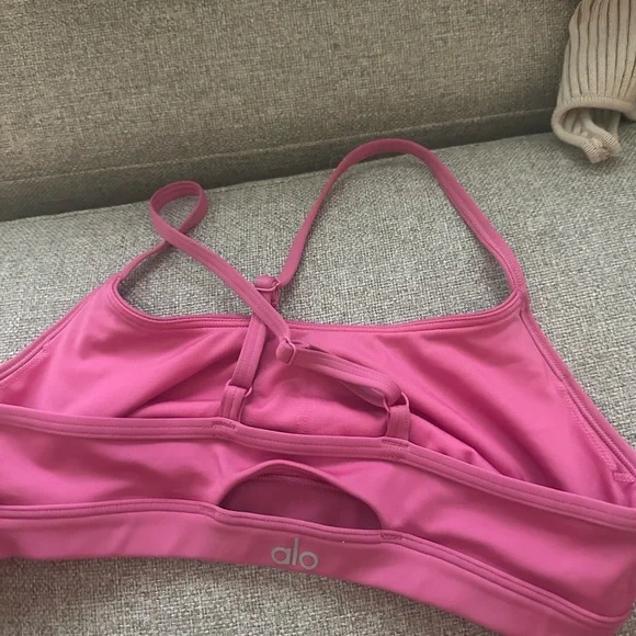 Alo Pink Women's sports Bra - Picture 2 of 2